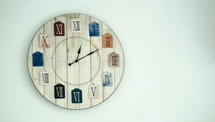 AYXSPORTSAPP-NBA球员临场战术决策模式与反应时间研究，篮球临场指挥技巧