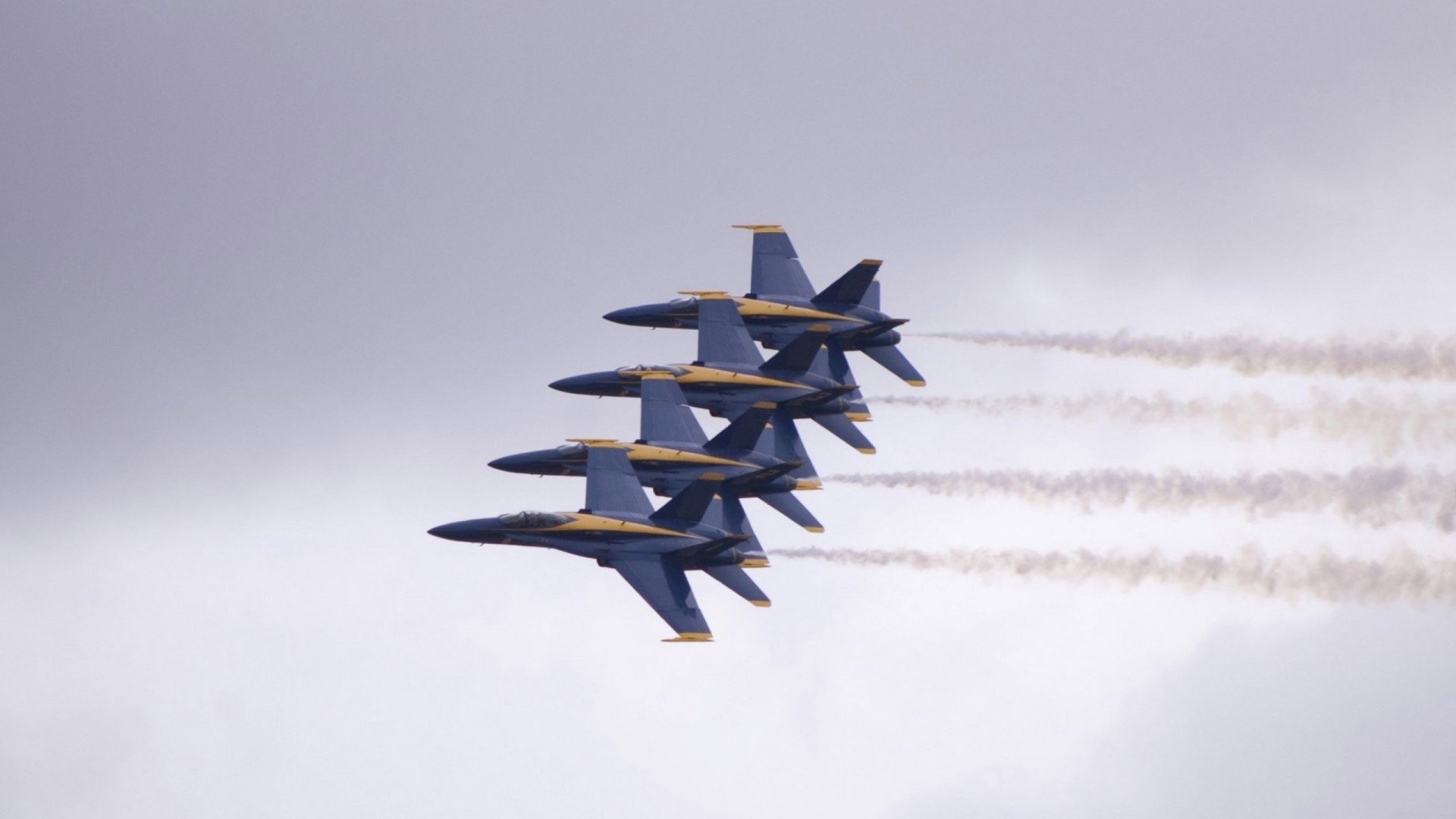 政府推动橄榄球社会化发展,扩大参与面,橄榄球推广