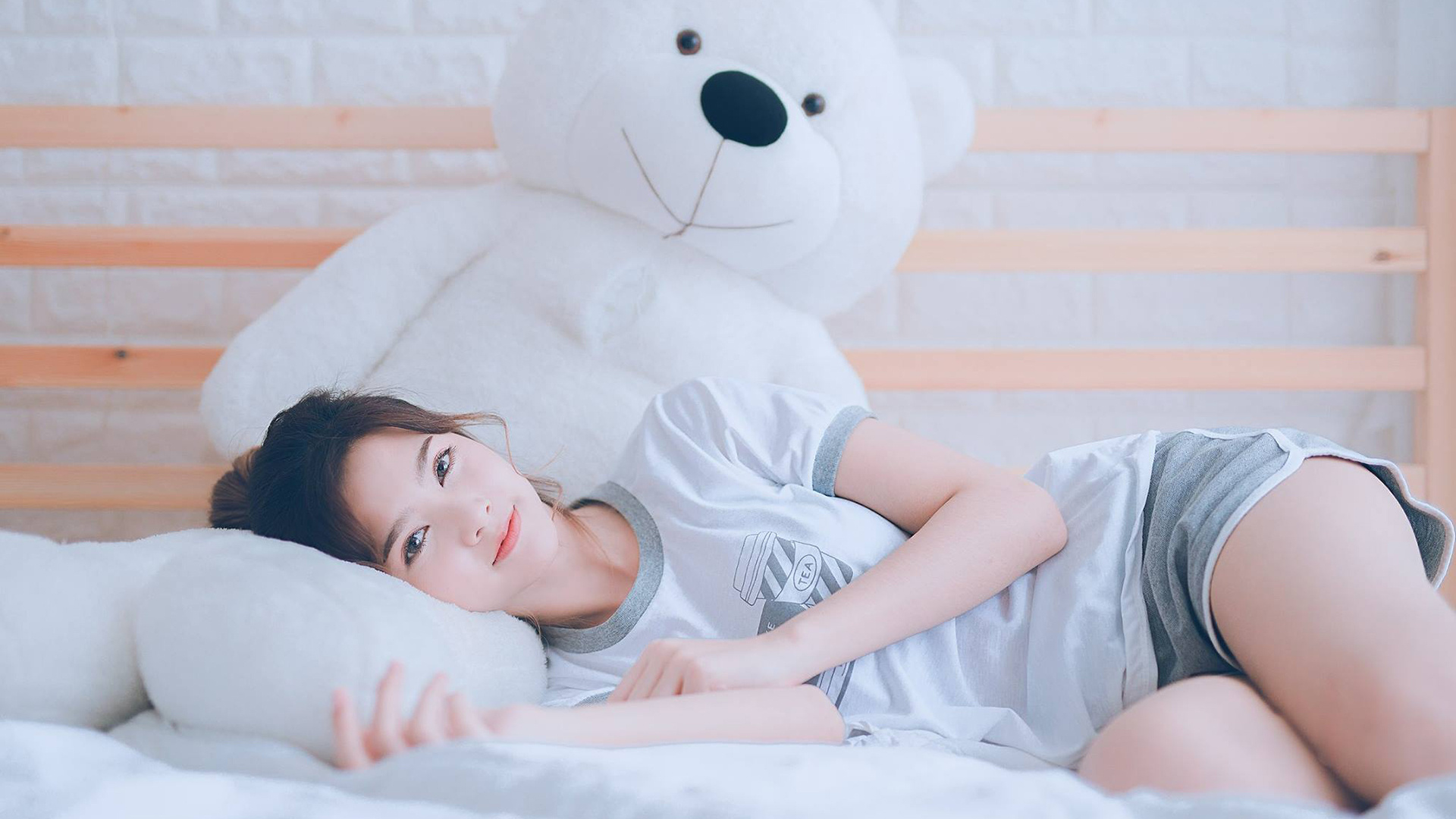 篮网替补控卫赛后接受长时间拉伸调整，篮网替补阵容