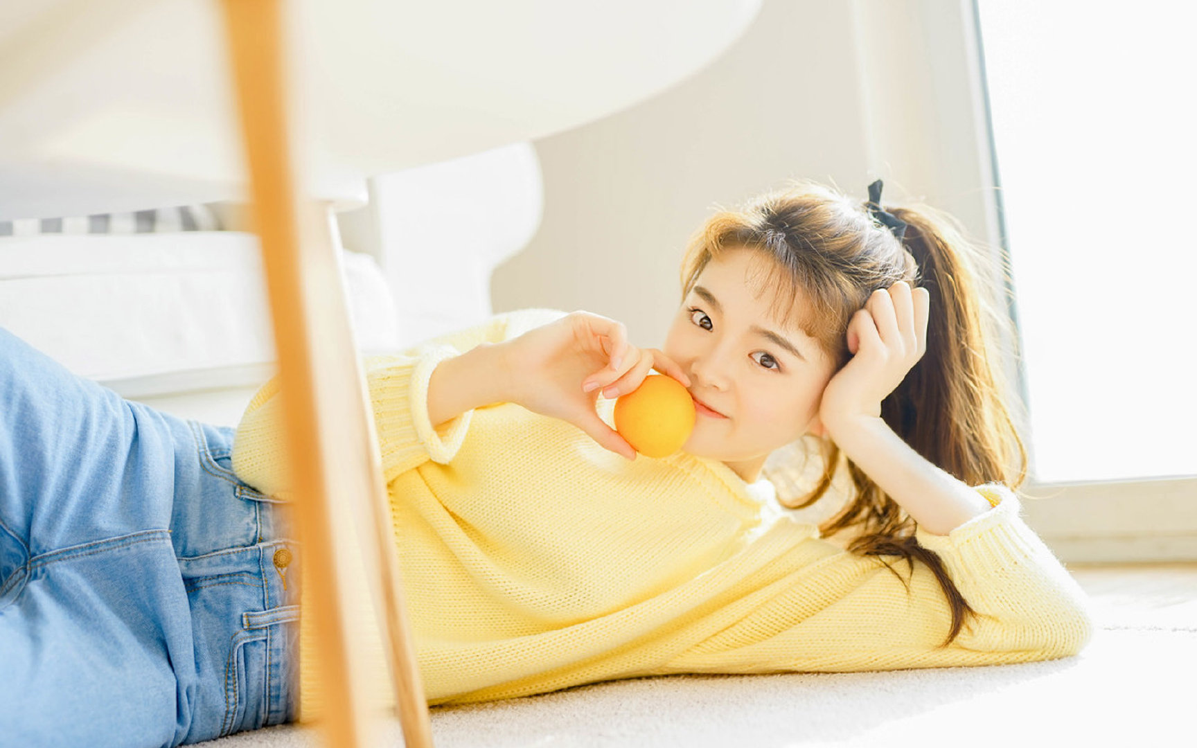 谷爱凌雪地翻转成功刷新难度纪录，谷爱凌2020比赛滑雪视频